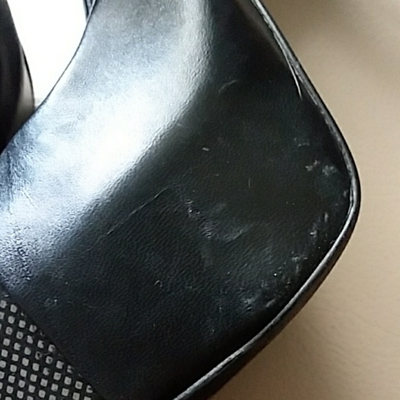 Shoes - Picture 5 of 7